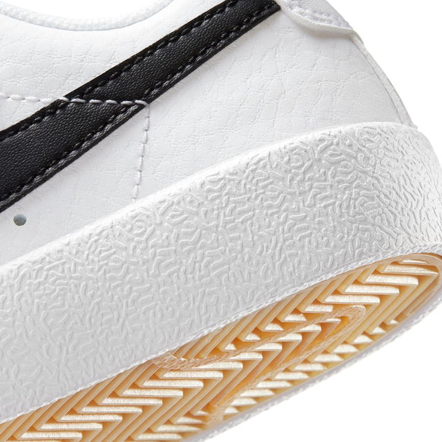 Buy NIKE Nike Blazer Low '77 DA4075-101 Canada Online