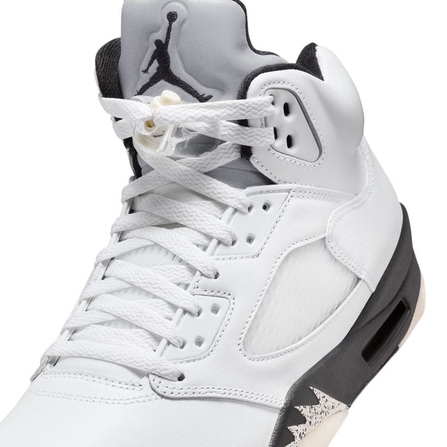 Buy JORDAN Air Jordan 5 Retro "White and Black" DD0587-110 Canada Online