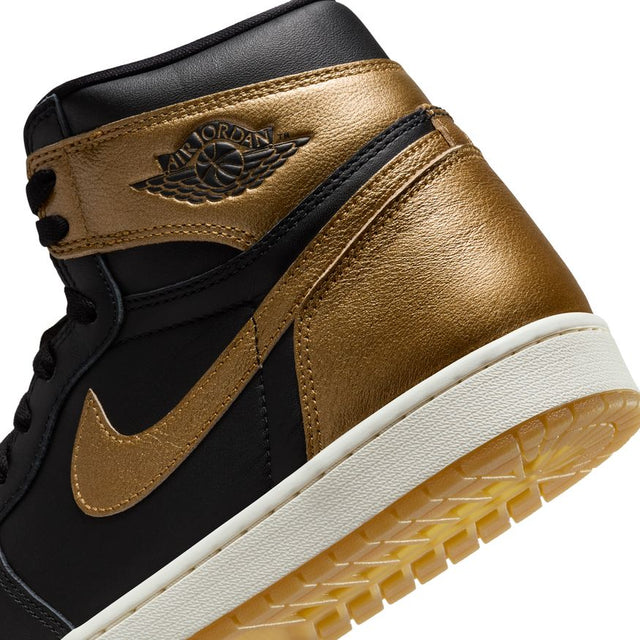 Buy JORDAN Air Jordan 1 Retro High OG "Black and Gold" DZ5485-071 Canada Online