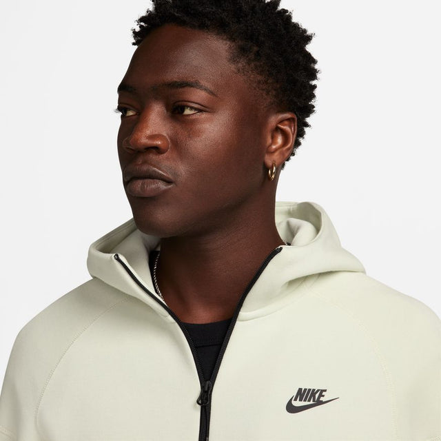 Nike Sportswear Tech Fleece Windrunner FB7921-020 – BB Branded
