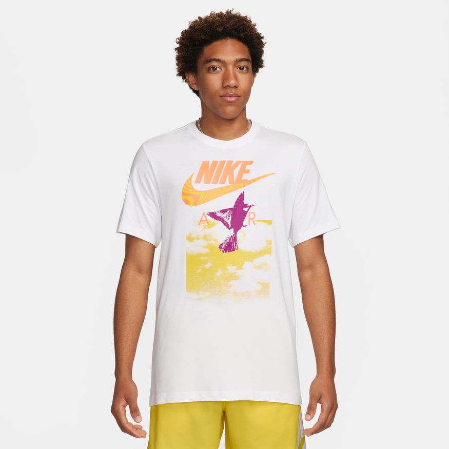 Nike deals sportswear online