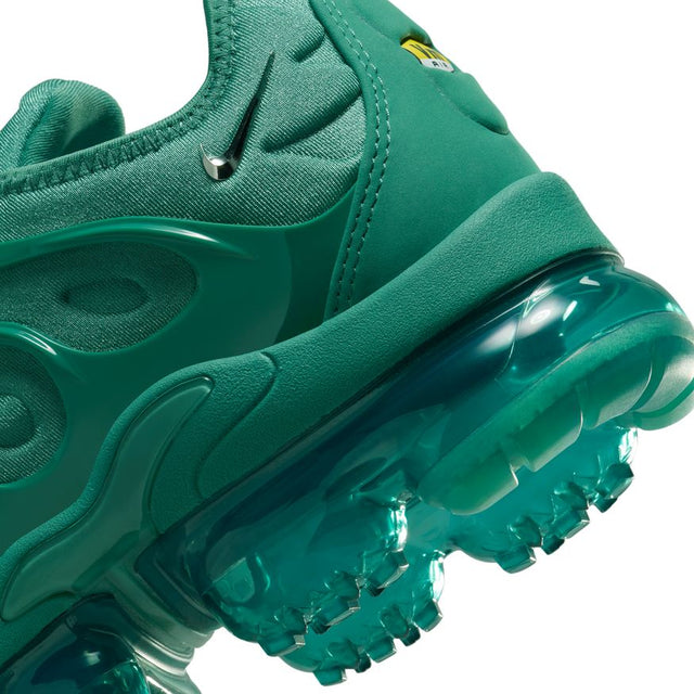 Buy NIKE Nike Air VaporMax Plus HF5048-361 Canada Online