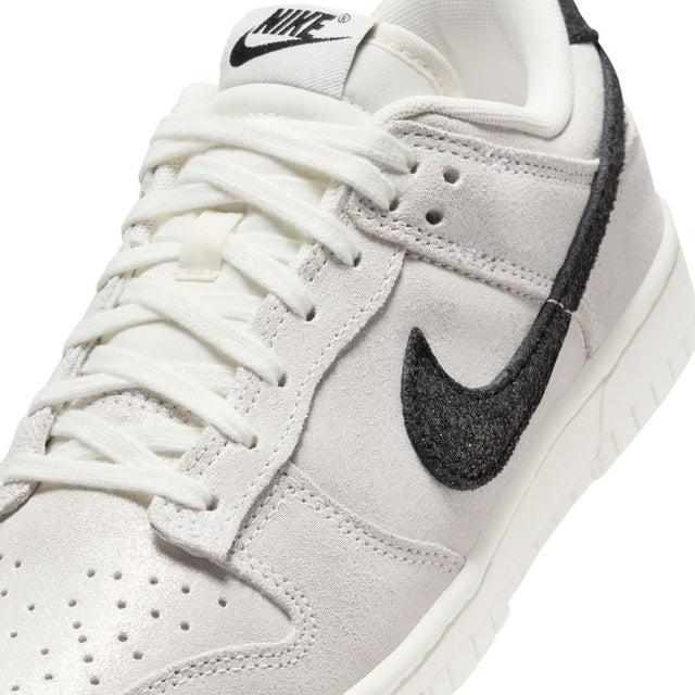 Buy NIKE Nike Dunk Low SE HQ3502-100 Canada Online